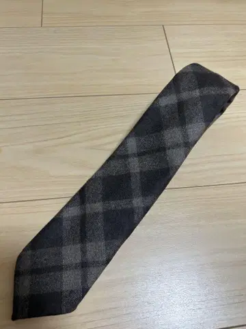 홀랜드 셰리 넥타이