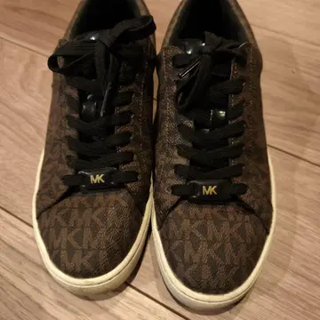 Michael Kors 브라운 스니커즈