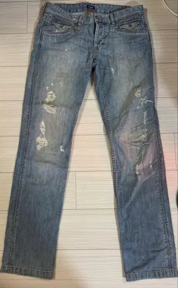 D&G 34인치 데미지 가공 라이트 블루 청바지