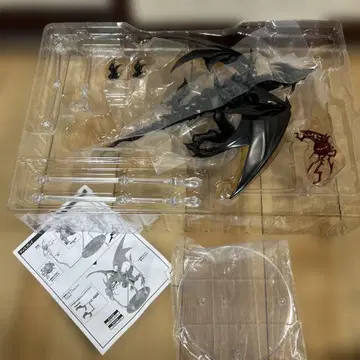 반다이 S.H.MonsterArts 붉은 눈의 흑룡