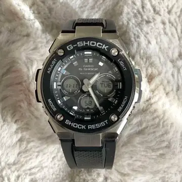 G-SHOCK GST-W300 블랙 손목시계