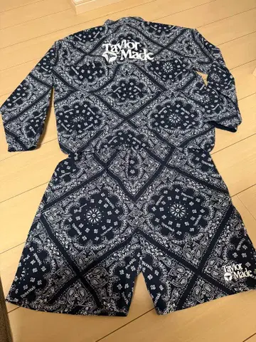 TaylorMade 반다나 패턴 셋업 XO