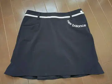시착만 한 상품! 뉴발란스 NewBalance 미니 스커트 여성용 L