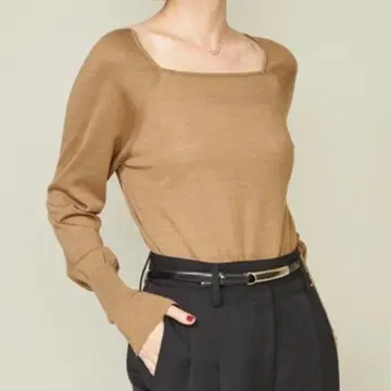 [ 완판! ] conte 캐시미어 실크 스퀘어넥 니트 베이지 카멜