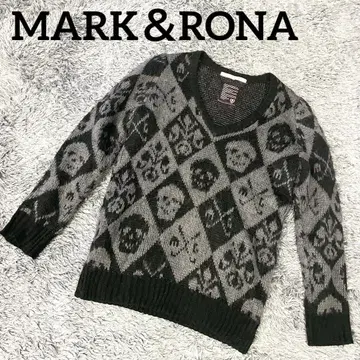 [ 새상품급 ] 마크앤로나 니트 스웨터 스컬 V넥 두꺼운 원단 그레이