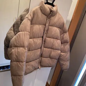 가격 인하 ZARA 베이지 다운 자켓