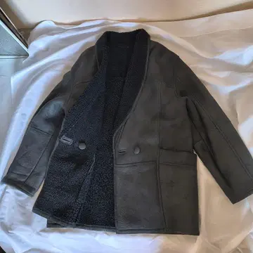 무스탕 하프 코트 더블 버튼 숄카라 블랙 양가죽