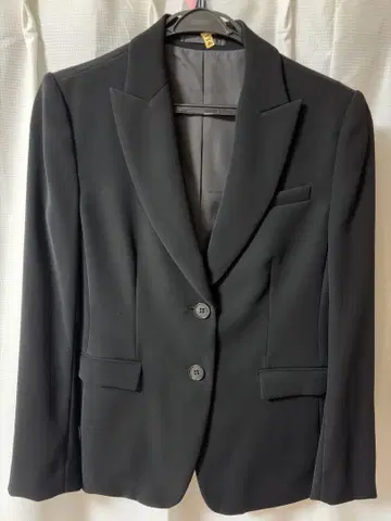 맥킨토시 런던 블랙 수트 (자켓 스커트 세트)