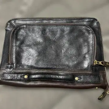 가죽 클러치백 지퍼 포켓 부착