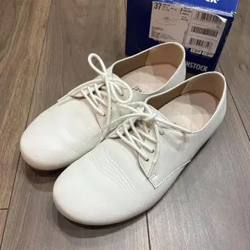 새상품급 버켄스탁 소더스 37 화이트