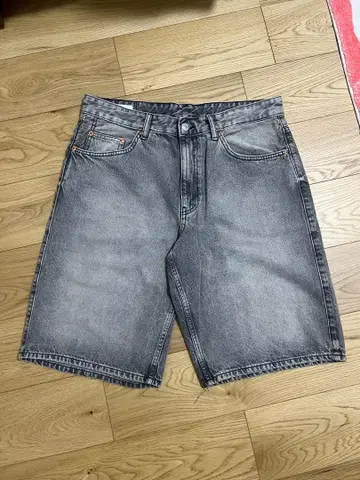 ZARA 조츠 그레이