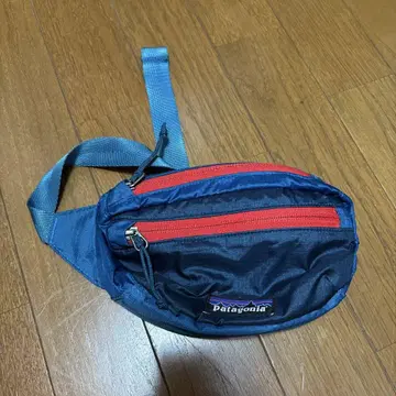 파타고니아 바디백 블루/레드