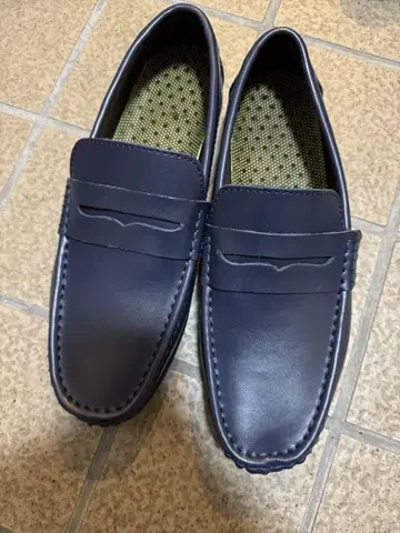 네이비 슬립온 로퍼