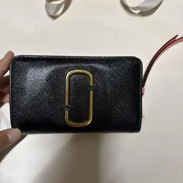 마크제이콥스 접이식 지갑 블랙 새상품급