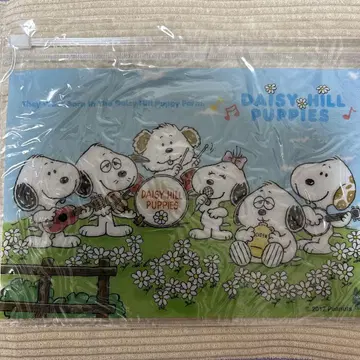 스누피타운 한정판 데이지힐파피즈 지퍼 케이스 미개봉 새상품