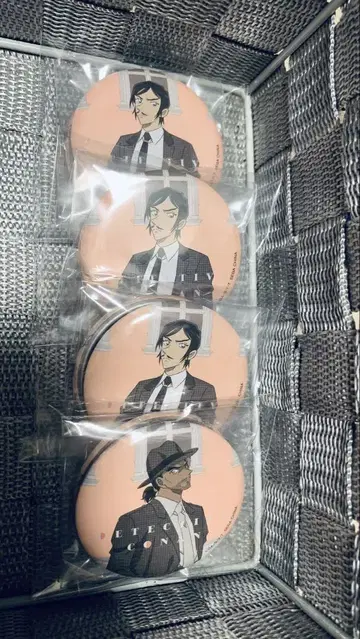 명탐정 코난 모로후시 타카아키 야마토 칸스케 캔뱃지