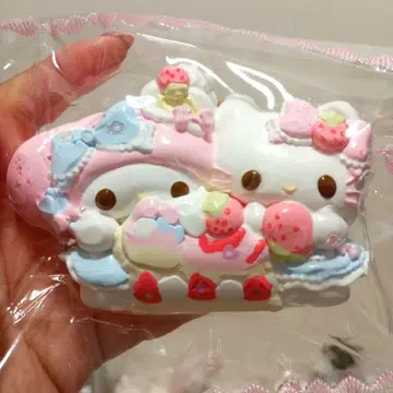 새상품 마이멜로디 키티 생일 케이크 스퀴즈 쪼물쪼물