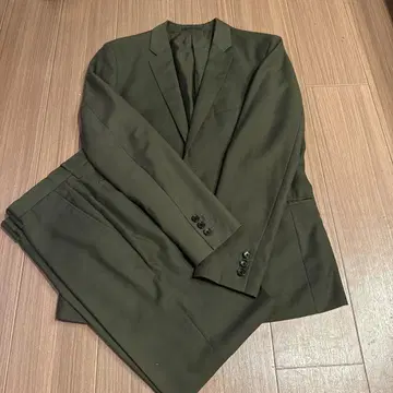 JOURNAL STANDARD 올리브 그린 셋업