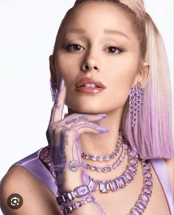 무료배송 미사용 새상품 스와로브스키 그립 귀찌