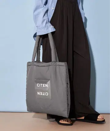 CITEN 패디드 클리어 로고 토트백 그레이