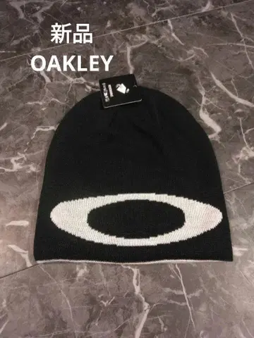 OAKLEY 리버서블 니트 모자 블랙 화이트