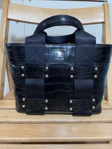 admj 악어 엠보싱 토트백