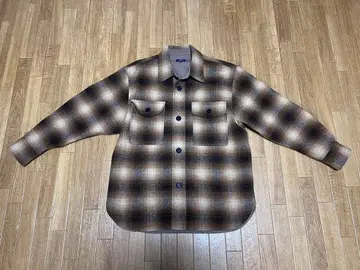 어반 리서치 옴브레 체크 크루저 자켓