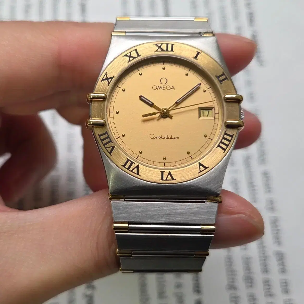 빈티지 오메가 컨스틸레이션 골드콤비 샴골판 하프바 쿼츠 남성용