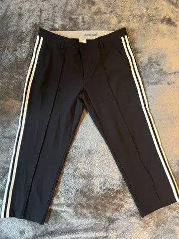 adidas 골프 쓰리 스트라이프 크롭 팬츠