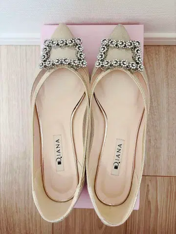 [ 새상품급 ] DIANA 펌프스 로우힐 핑크 골드