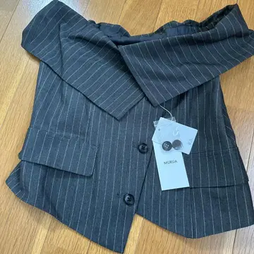 MURUA 택 포함 오프숄더 마니쉬 블라우스