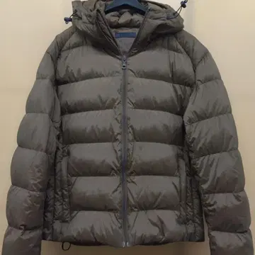 새상품급 M 사이즈 유니클로 UNIQLO 다운 자켓 후드티 브라운