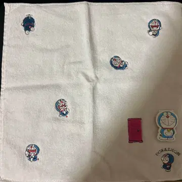 도라에몽 캐릭터 타월