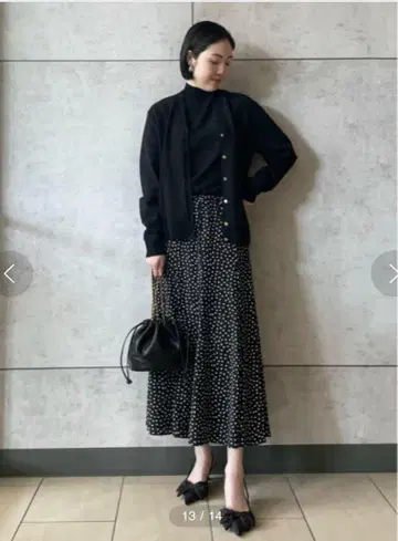 Mila Owen 도트 무늬 플레어 스커트