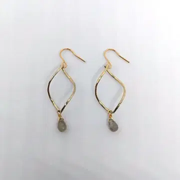 트위스트 디자인 귀걸이 골드 그레이 스모키 쿼츠 gf