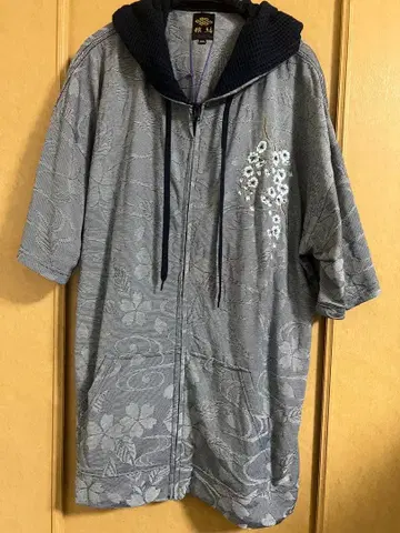 택 포함 미야비유키 꽃무늬 자수 후드티