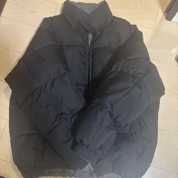블랙 다운 자켓 하이넥