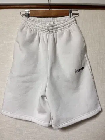오페라SPORT 화이트 숏팬츠