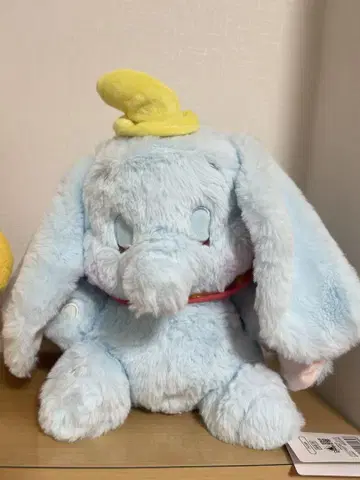 덤보 봉제 인형 졸린
