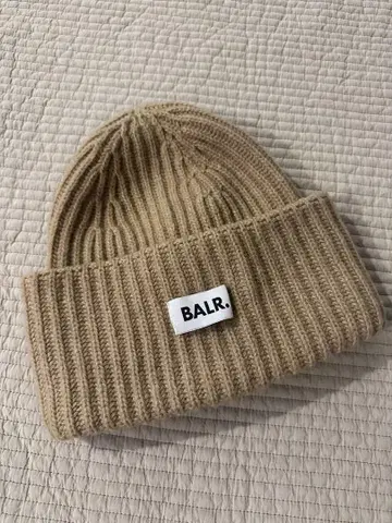 BALR. 베이지 니트 모자 거의 미사용