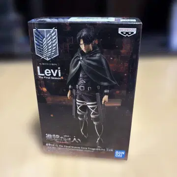 진격의 거인 리바이 피규어