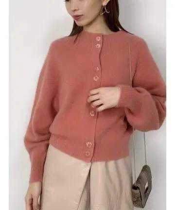 SNIDEL 핑크 버튼 달린 가디건