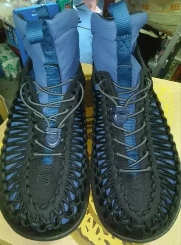 KEEN UNEEK HT MID 27.5cm 블루 계열 아웃도어