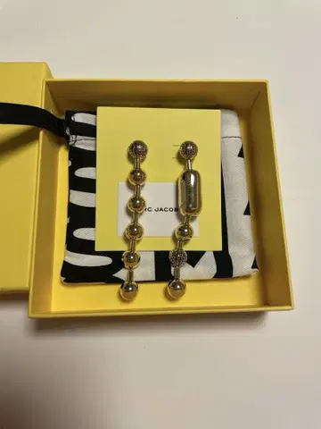 [ 미사용 새상품 ] MARC JACOBS 마크제이콥스 골드 귀걸이
