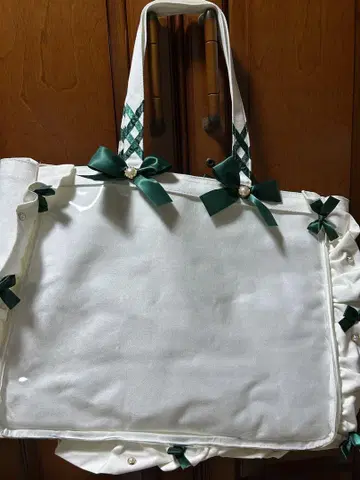 자카마트 A3 이타백 프릴 토트백 화이트 그린