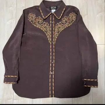 웨스턴 셔츠 구제 의류 자수