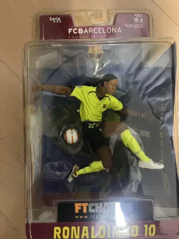 FC 바르셀로나 호나우지뉴 피규어