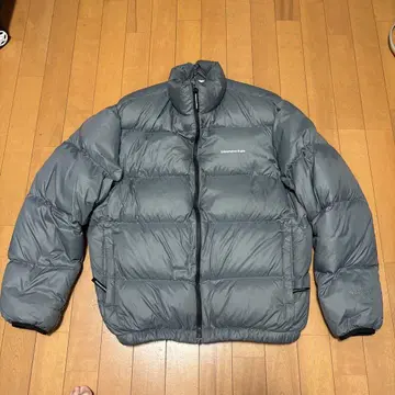 thisisneverthat 다운 자켓 그레이