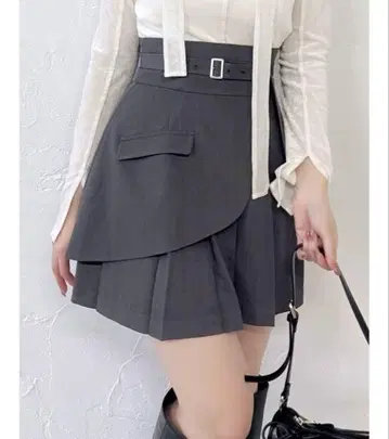 dazzlin 레이어드 플리츠 미니 스커트