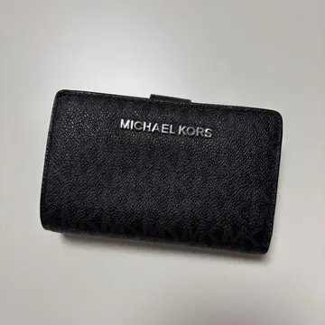 MICHEAL KORS 마이클코어스 2단 접이식 지갑